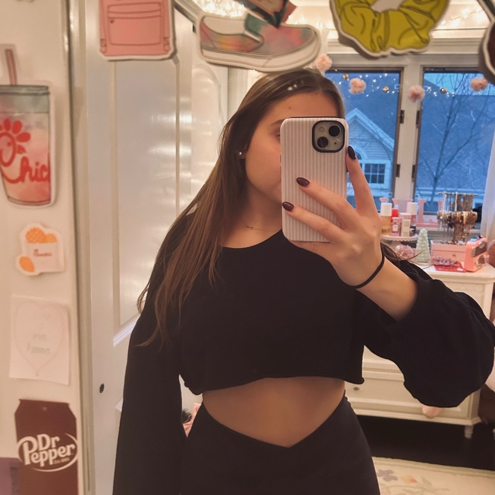 Mono B Black Women's Crop Top sweatshirt